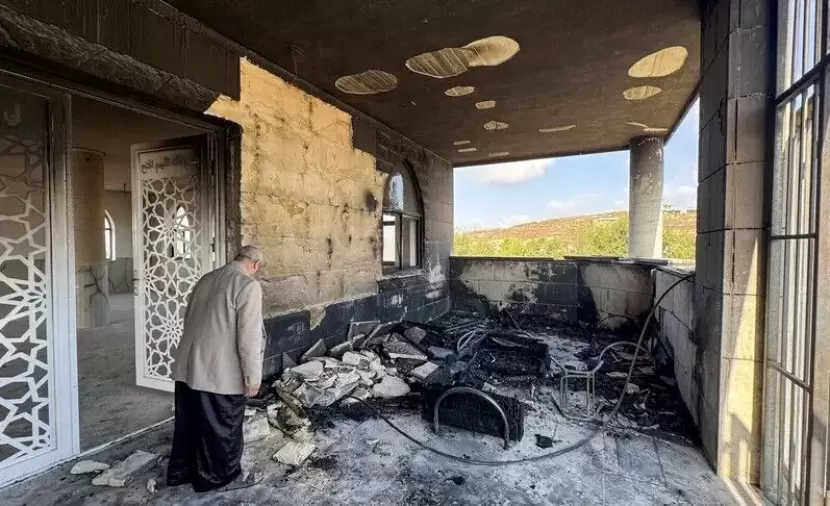حماس: إحراق مساجد نابلس وطولكرم جريمة فاشية تستوجب النفير العام للدفاع عن مقدساتنا
