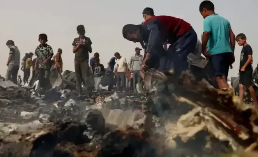 8 شهداء وأكثر من 20 إصابة في استهداف جنازة وسط مخيم النصيرات