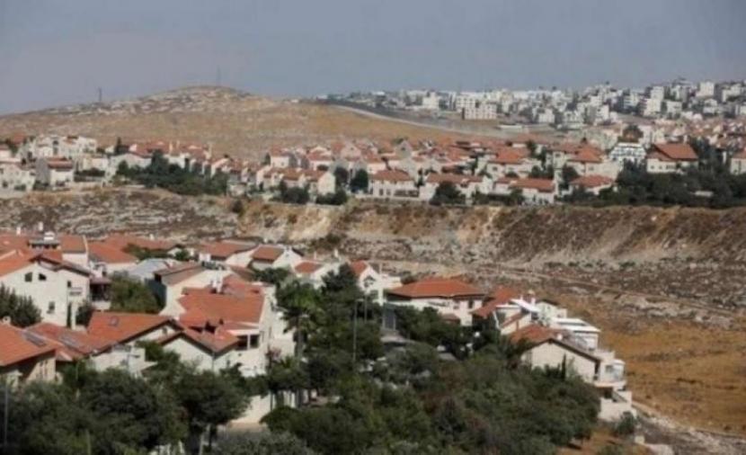 بلدية الاحتلال تمهّد لإقامة أكبر حي استيطاني في القدس