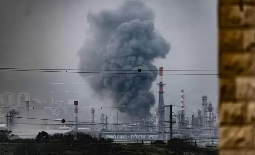 وثيقة إسرائيلية: الضربات الإيرانية تسببت بدمار واسع في أكبر مجمع نفطي