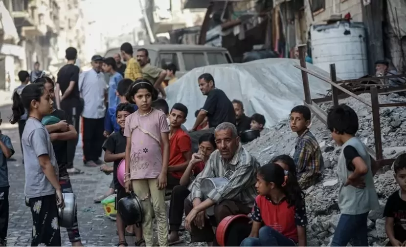 "الإعلامي الحكومي": الاحتلال يمارس الخداع ويواصل الإبادة وتجويع سكان غزة