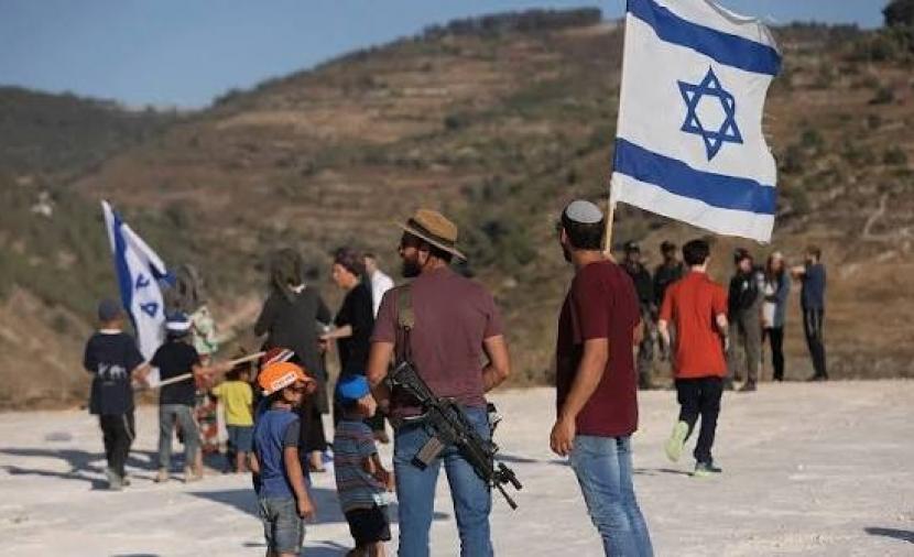"يديعوت أحرونوت": مستنقع الضفة يضرب مكانة الكيان وواشنطن تضغط لفرض التهدئة