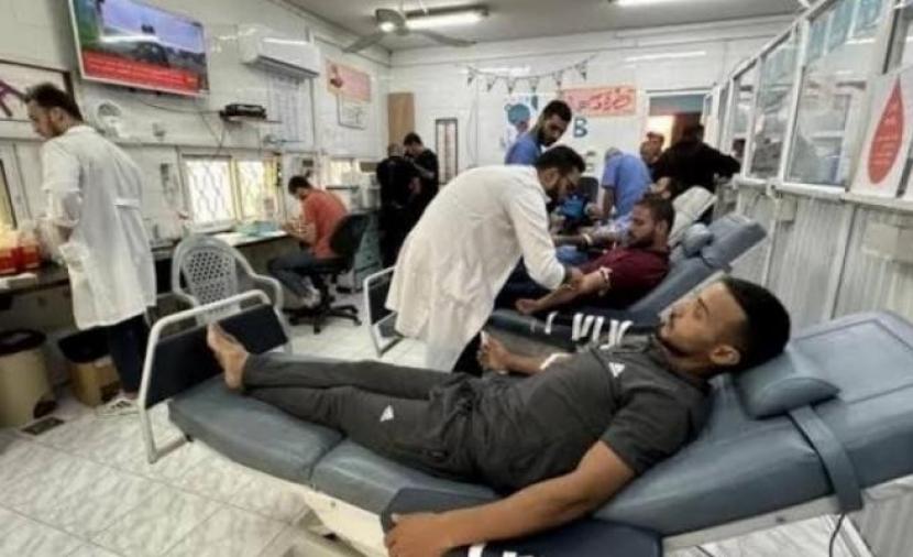 الصحة بغزة تحذر من توقف المختبرات وبنوك الدم