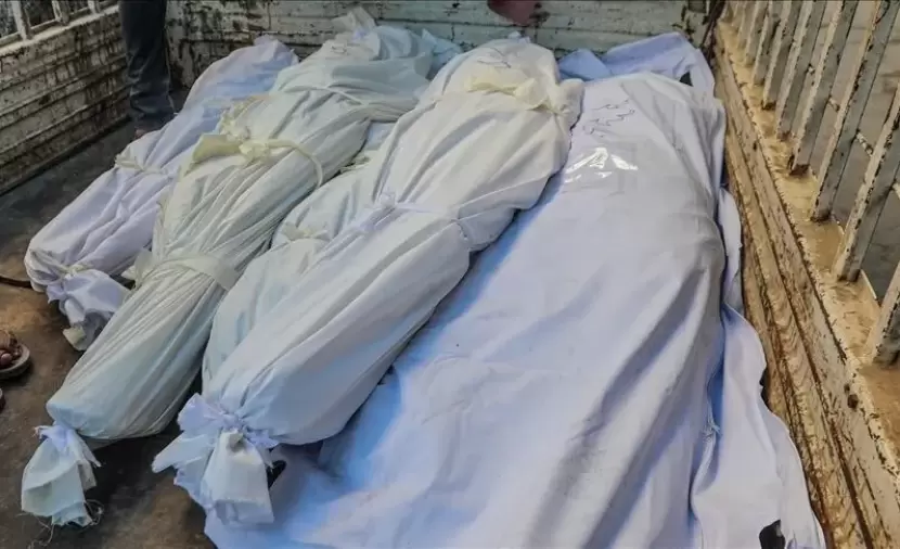 "هآرتس": الاحتلال يعترف باحتجاز شهداء غزة للمساومة رغم خلو سجونه من أسرى صهاينة
