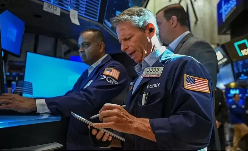 "ضربات الفجر" في الأردن والعراق تقفز بأسعار النفط بأكثر من 4 بالمئة