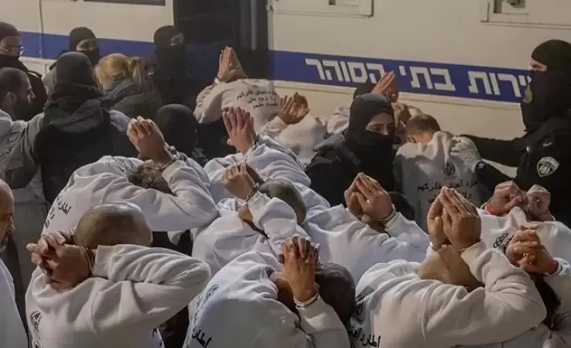 "هآرتس": حكومة الاحتلال تواصل حظر زيارات "الصليب الأحمر" للأسرى للشهر الثاني