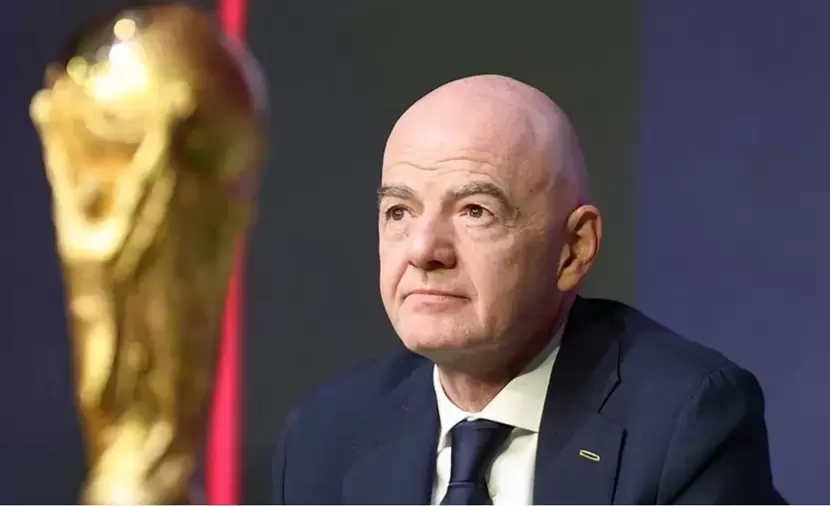 رئيس "فيفا" يرضخ للضغوطات ويتراجع عن مشروعه المثير للجدل