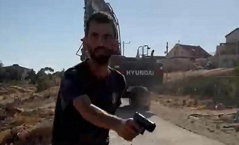 توجيه لائحة اتهام لمستوطن قتل ناشطاً فلسطينياً