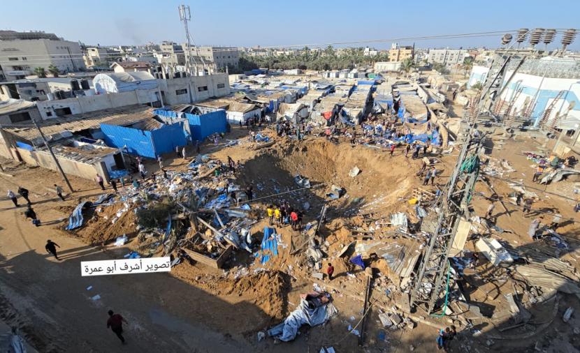 طائرات الاحتلال تُدمر مستودع الأدوية الرئيسي لمستشفى شهداء الأقصى بدير البلح