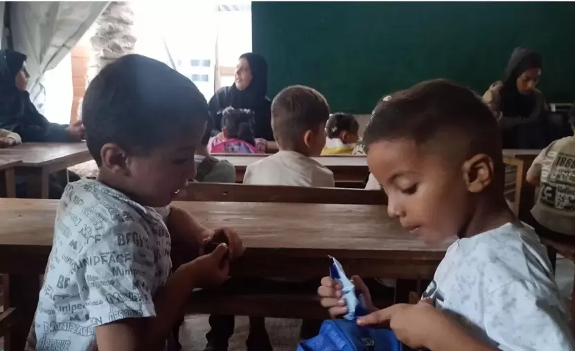 غزة تبدأ عامها الدراسي الجديد وسط نقص حاد في المدارس