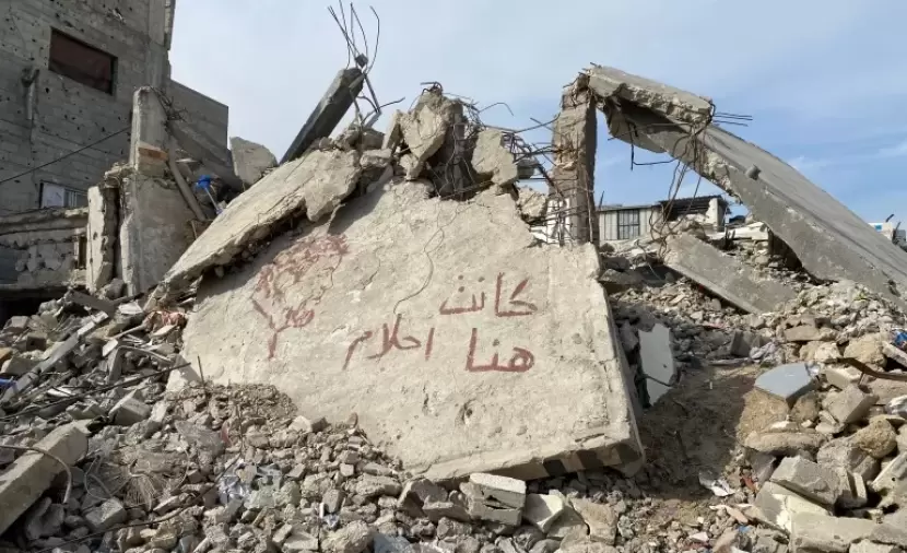 تحذيرات من مواصلة الاحتلال نقل ركام غزة وتفتيته