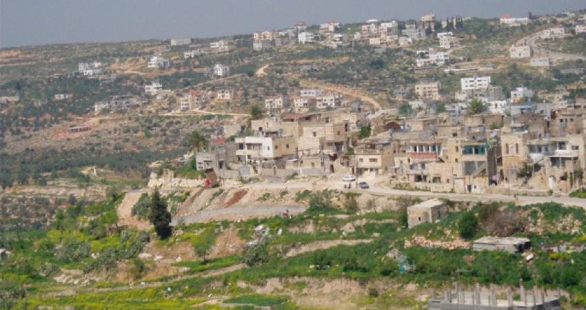 إخطارات وقف بناء في سلفيت