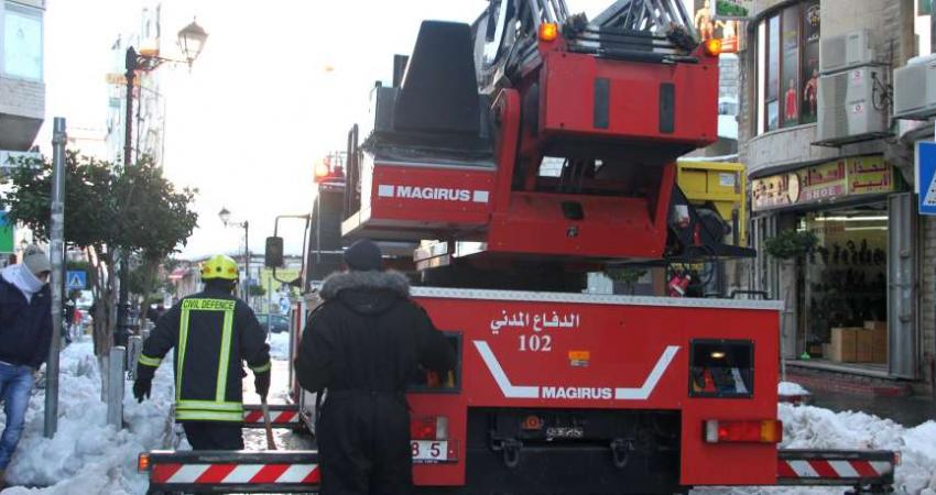 الدفاع المدني يدعو  للتقيد بالإرشادات خلال المنخفض الجوي القادم