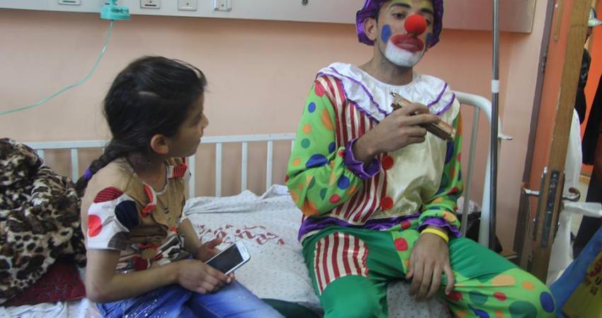 يافا يزور قسم الأطفال بمستشفى شهداء الأقصى