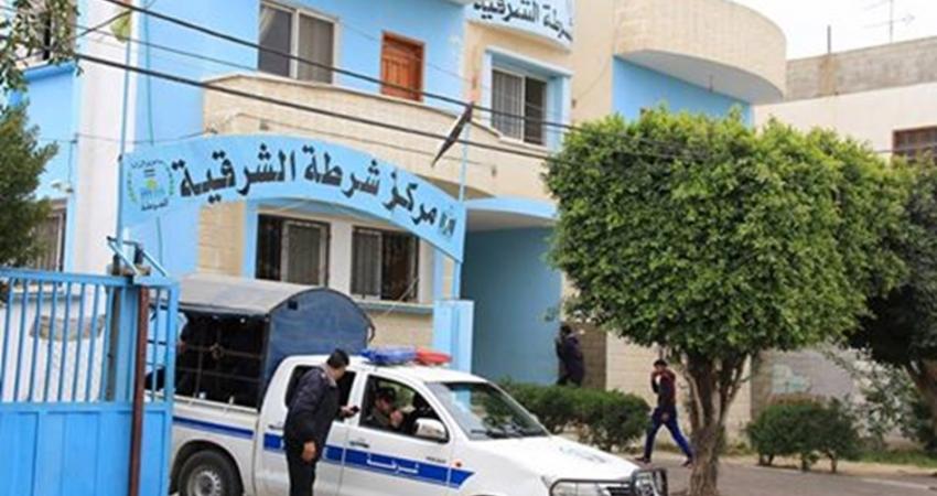 أنجز مركز شرطة الشرقية بمحافظة خانيونس جنوب قطاع غزة 1169 قضية خلال شهر آذار مارس الماضي، شملت قضايا تحقيق وتنفيذ أوامر قضائية وشكاوى وخلافات ومشاجرات ودوريات وغيرها.  وأوضح مدير المركز الرائد علي أبو طير أن مكتب التنفيذ استقبل 741 قضية أنجز مها 686 قضية،