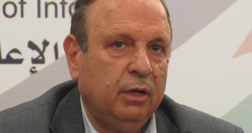 وزير شؤون القدس المحافظ عدنان الحسيني 