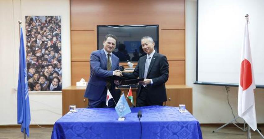 خلال توقيع اتفاقية التبرع بـ 4 ملايين دولار