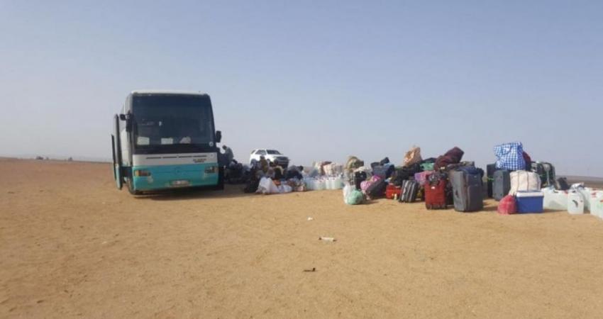 معتمرون فلسطينيون عالقون في صحراء السعودية