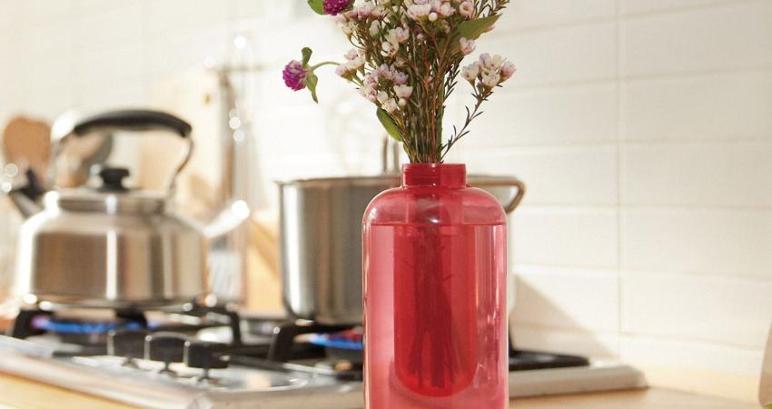 Vase_fire_extinguisher_dezeen_2364_col_1