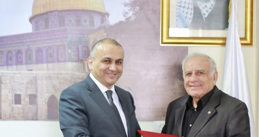 صورة توقيع الاتفاقية المجلس الاعلى 