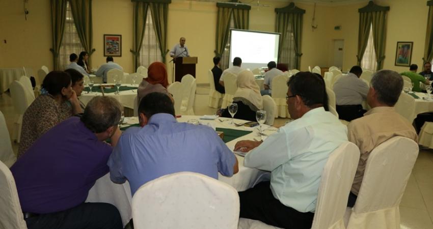 تحذير من التداعيات الخطيرة لبطء عملية اعمار القطاع