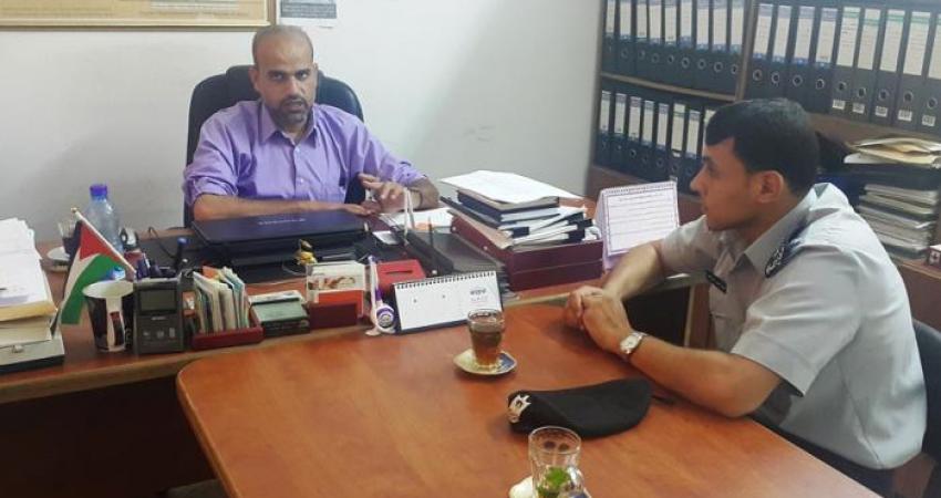 خلال بحث مشكلة النفايات بأريحا