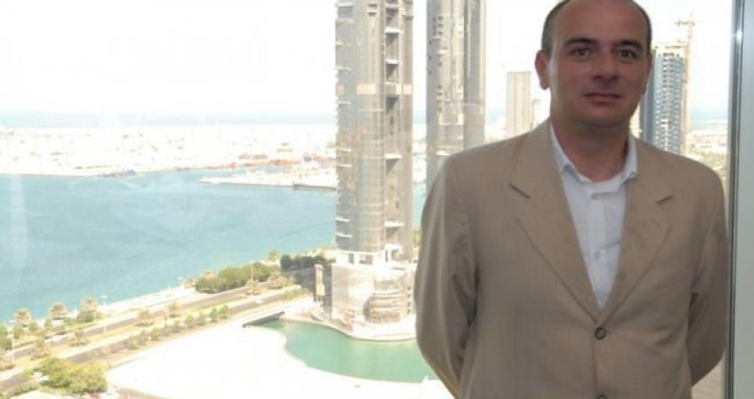 الإمارات تسجن صحفيا أردنيا تضامن مع غزة