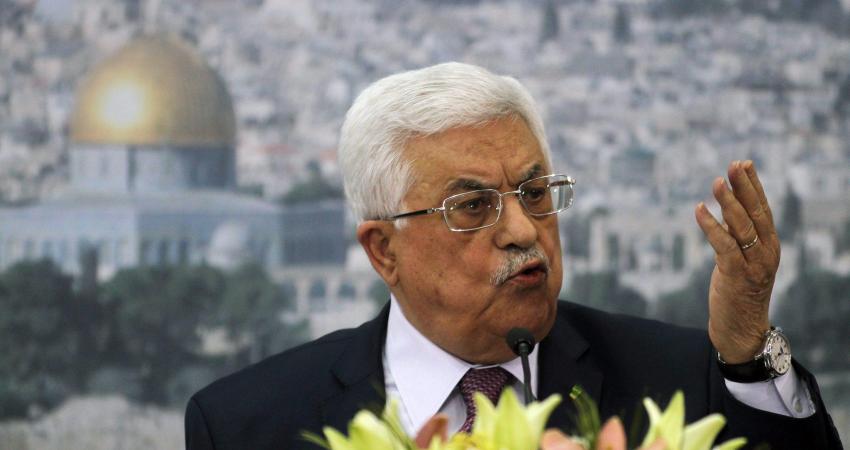 "عباس" يحذر من تكرار تجربة غزة بالضفة 