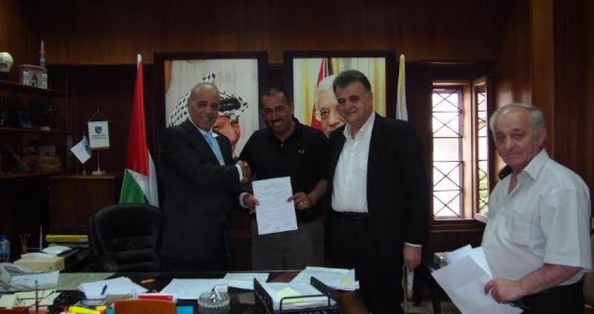 250746237077387513568