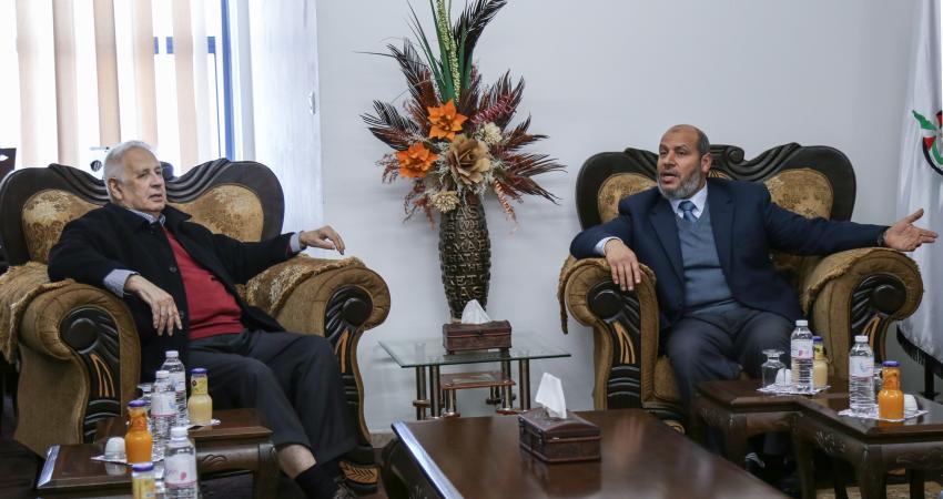 خلال لقاء حماس مع لجنة الانتخابات المركزية