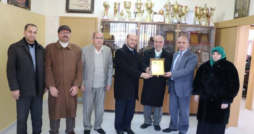 تربية الوسطى تستقبل وفداً من جامعة القدس المفتوحة بالوسطى