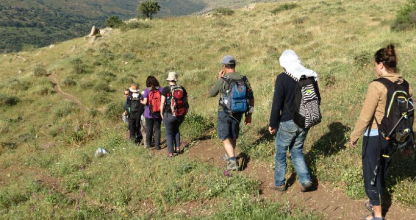 الطريق مع حدود مصر جنوب الأراضي المحتلة