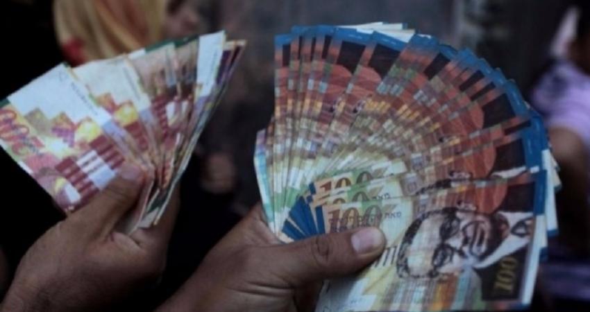 بدء توزيع 200 شيقل لعوائل فقيرة في غزة