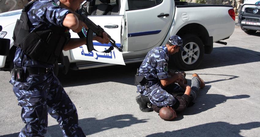 نابلس: الشرطة تقبض على شخص ابتز فتاة بـ68 ألف دولار و90 ألف شيقل