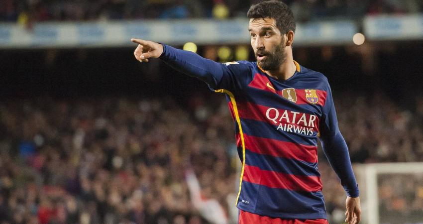 لاعب برشلونة يفرغ خزانته استعدادًا للرحيل