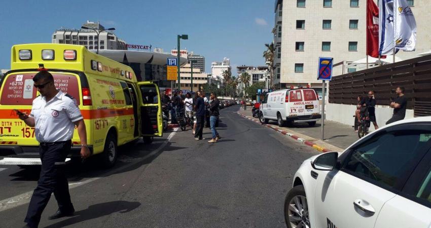 عملية طعن في تل أبيب