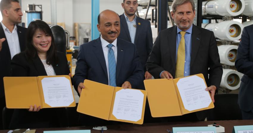 الوزير الحساينة يفتتح محطة تحلية مياه البحر  (2)