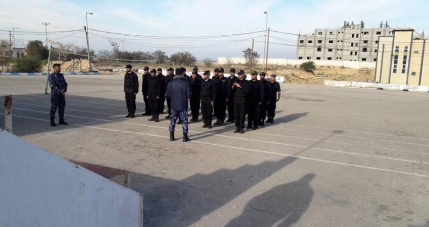  الشرطة البحرية تفتتح دورة 