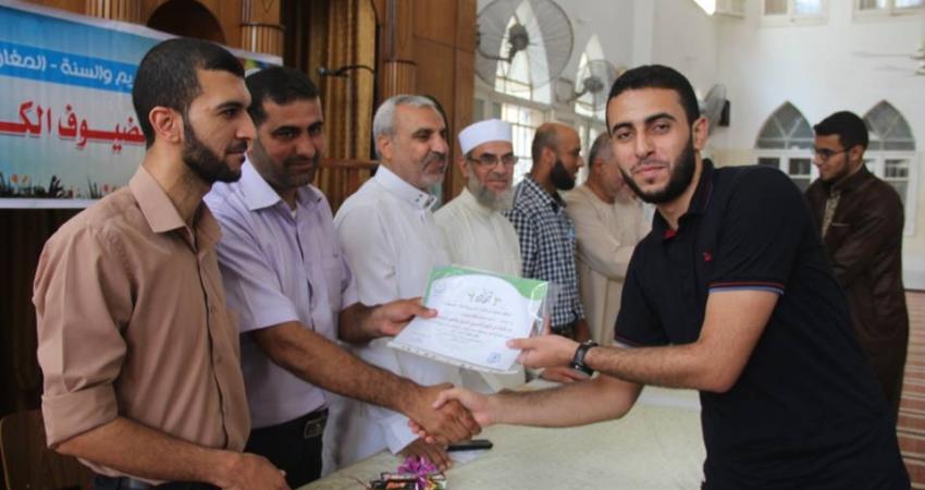 نواب الوسطى يتفقدون مخيمات تاج الوقار بالبريج والمغازي