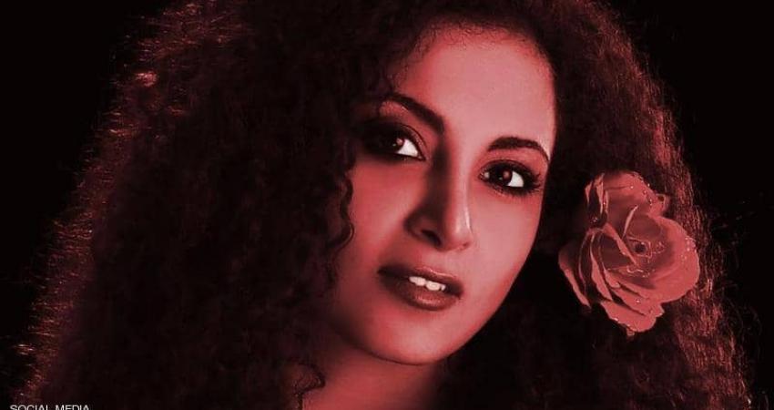  الفنانة المصرية، رولا محمود