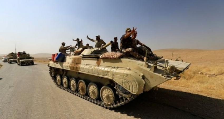 القوات العراقية تلاحق المسلحين الفارين من تلعفر في بلدة العياضية
