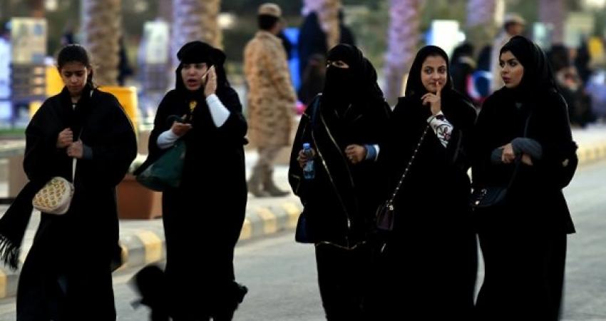 -مرة..-السعودية-تسمح-بتأجير-غرف-الفنادق-للنساء-من-دون-محرم