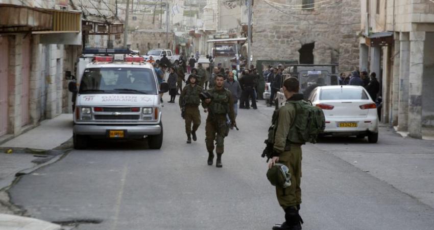 الاحتلال يدعم شرطيا أطلق النار على زوجين فلسطينيين