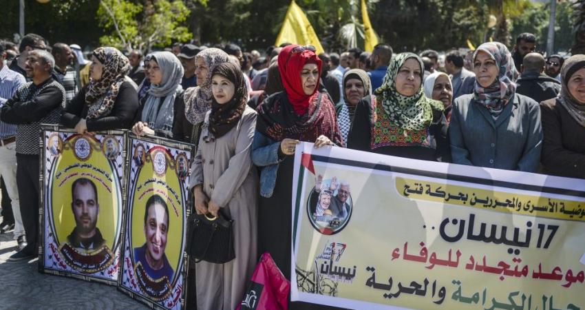 مسيرة بغزة إحياءً لـ"يوم الأسير"