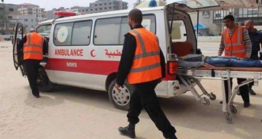 نقل شاب مصاب 
