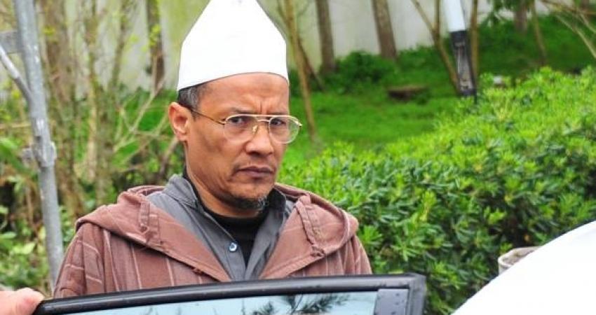 علي