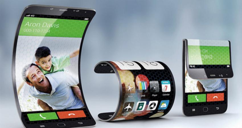 121-093123-galaxy-x-samsung-foldable-phone-3