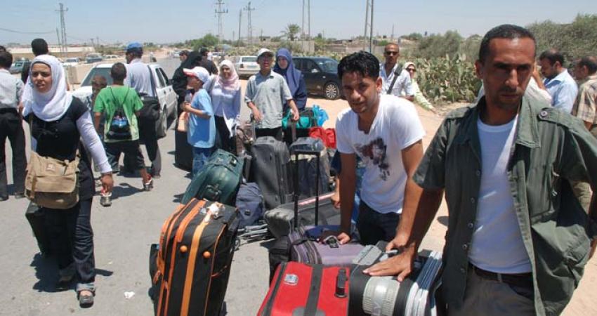 كشف المسافرين عبر معبر رفح