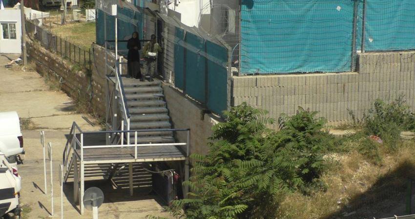 الاحتلال يعتقل فتاة قرب الحرم الإبراهيمي