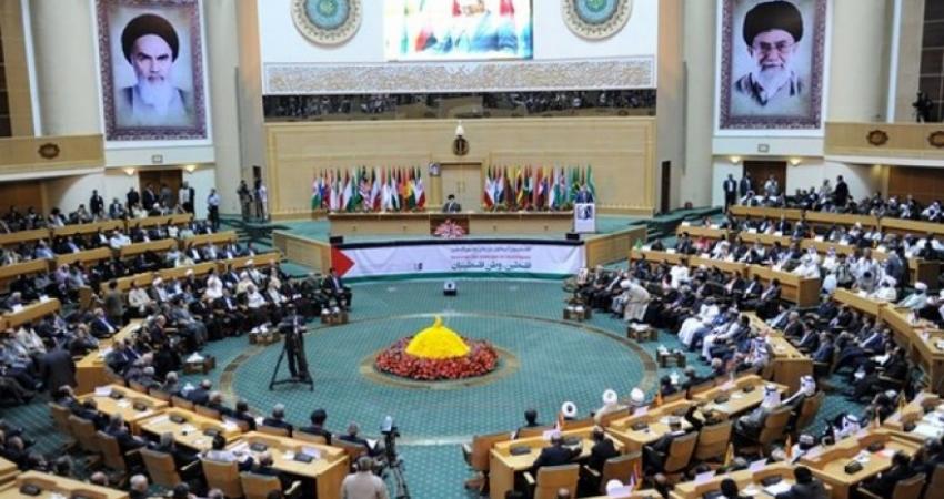 خامنئي: المقاومة استطاعت إبقاء قضية فلسطين حيّة